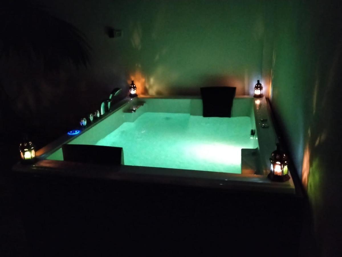 Villa Casa Blanca Luxury Spa Con Piscina Privada Y Jacuzzi Privado Chiclana de la Frontera Exteriér fotografie
